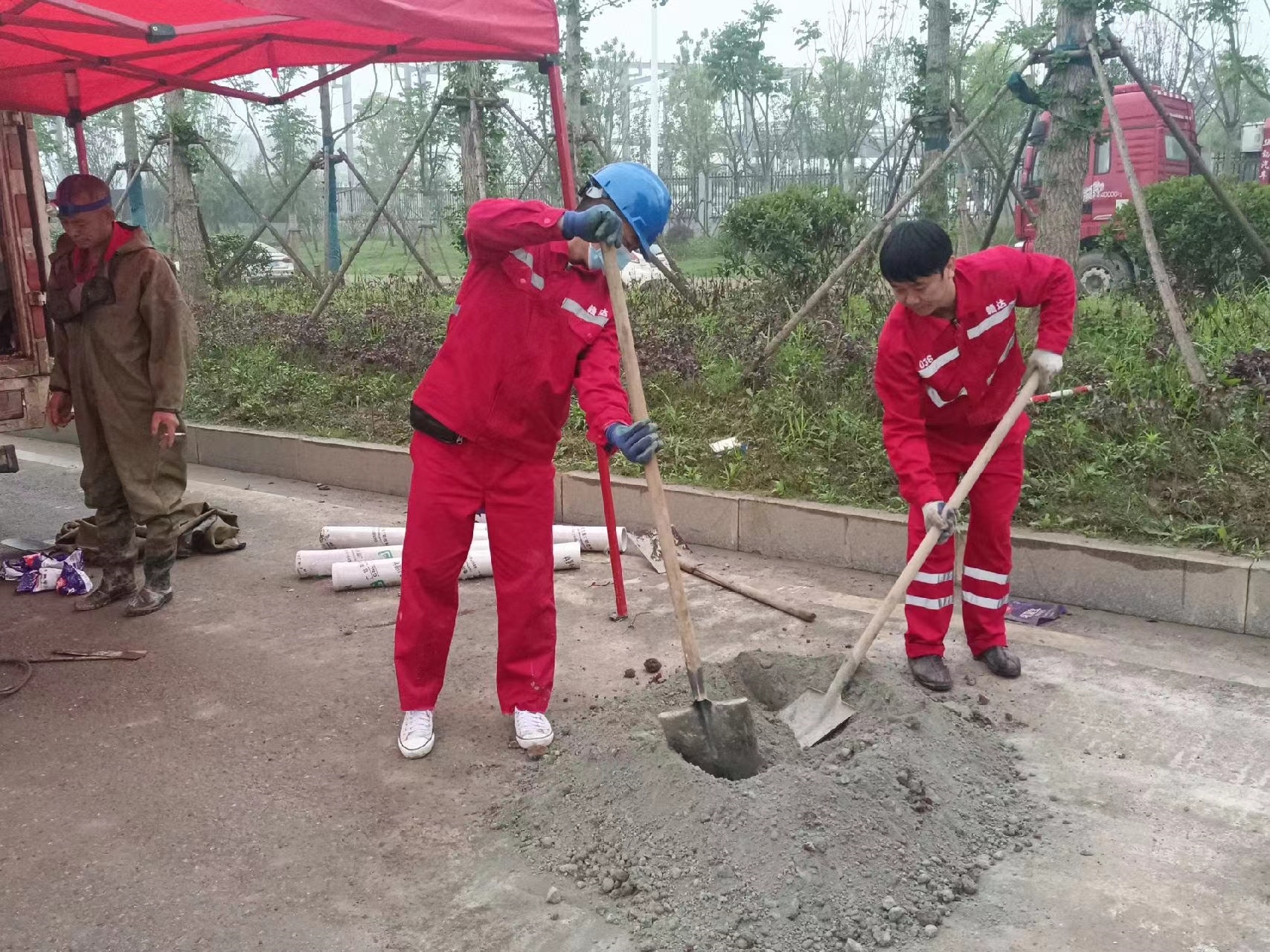 韩城管道疏通哪家好】及时进行市政管道清淤