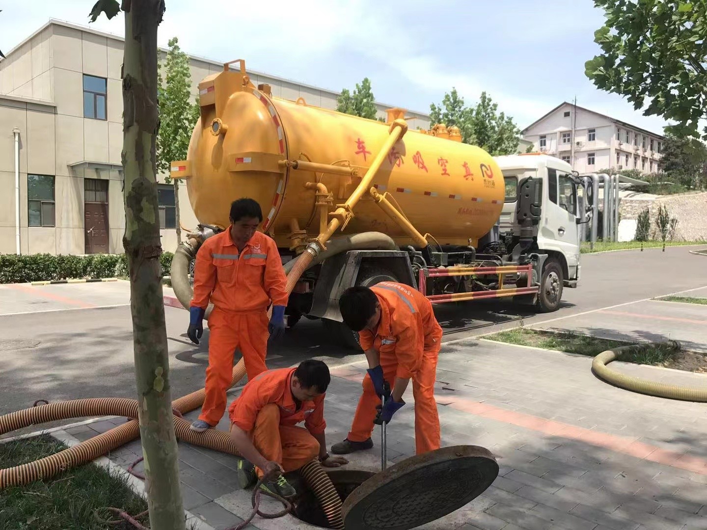 韩城化粪池清理与5-8吨吸粪车施工效率分析